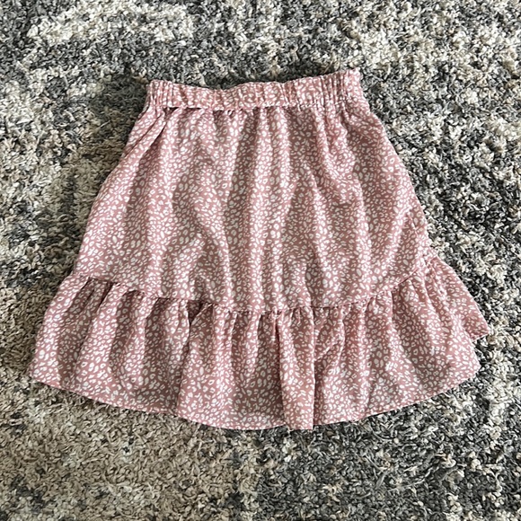Pink and White Floral Tie Mini Skirt - Picture 4 of 4